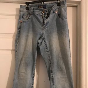 Women’s Jean Capris